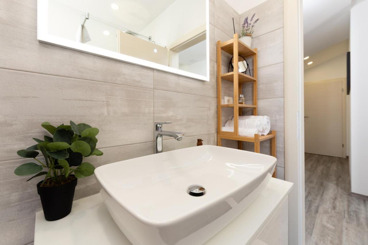 Olivae Apartments Trogir Eksteriør bilde